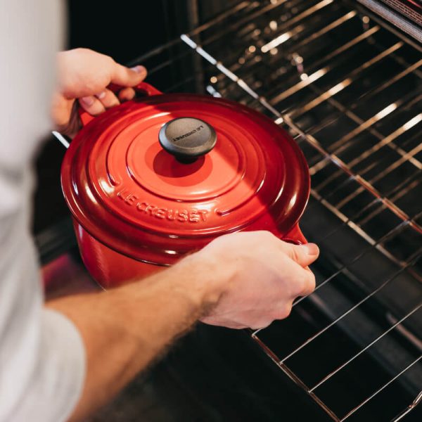 0.9 Cubic Feet Capacity 900 Watts Kitchen Essentials for the Countertop Stainless Steel - Imagem 3